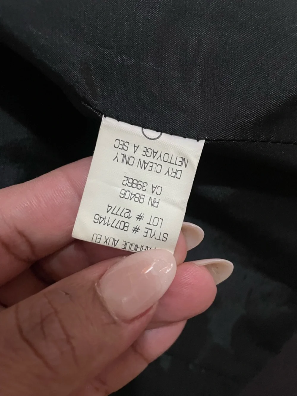 Theory Black Sleeveless Button Vest - Picture 12 of 13
